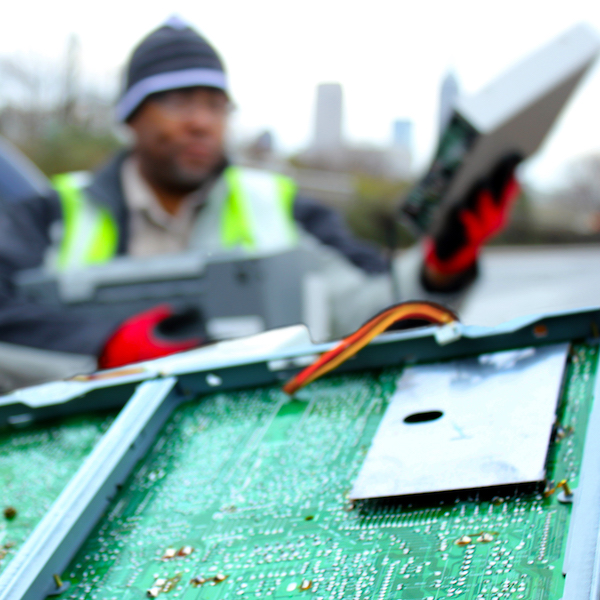 Elektronik Atık İşleme